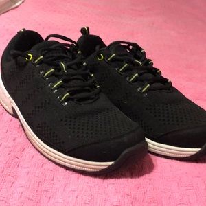 OrthoFeet Bio Fit Sneakers